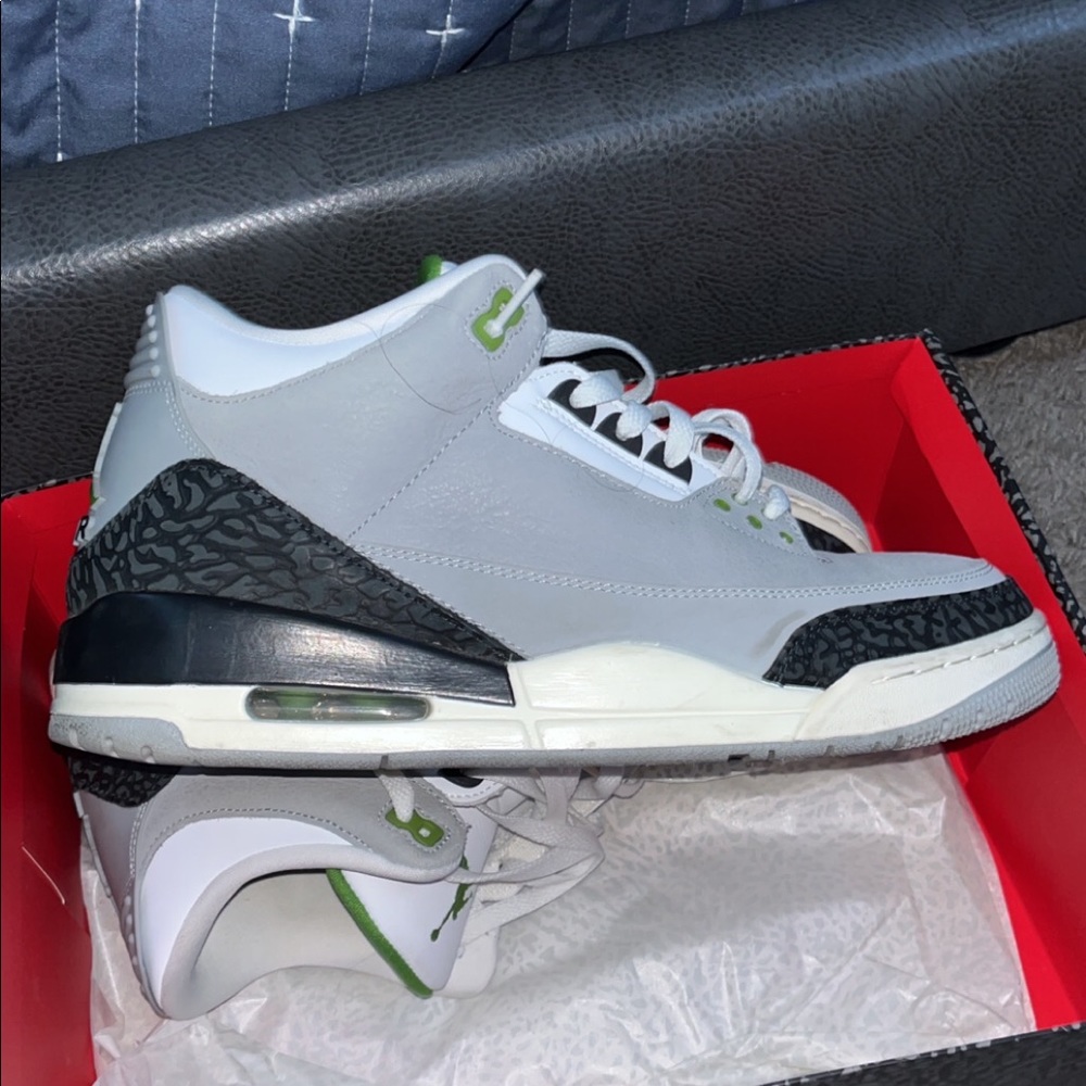 Jordan 3s